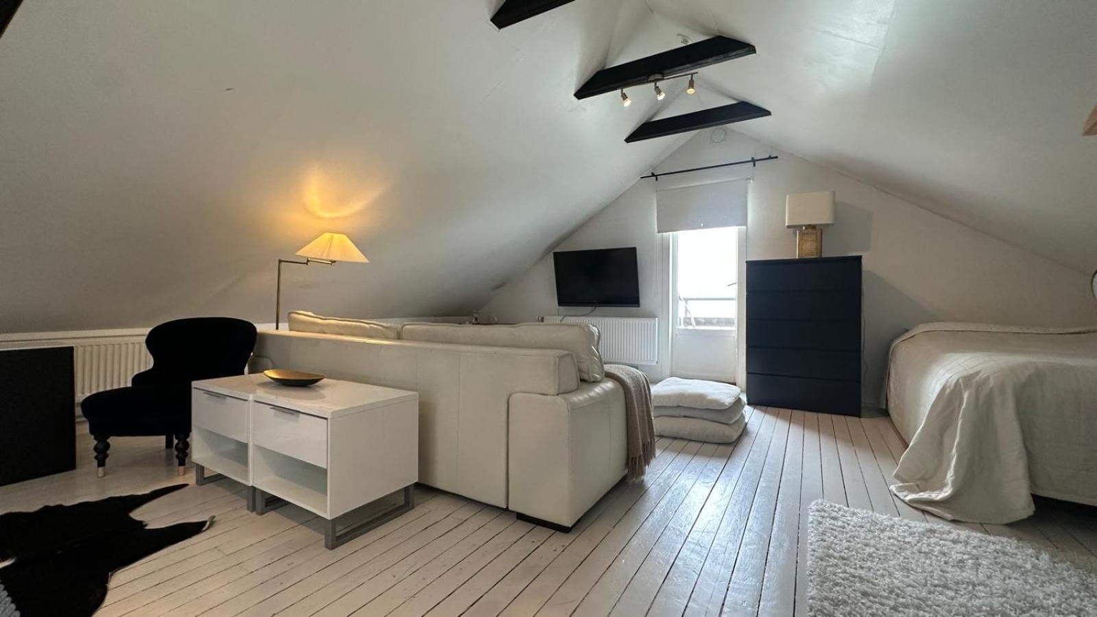 Apartment Penthouse For Workers & Familys Near Skf